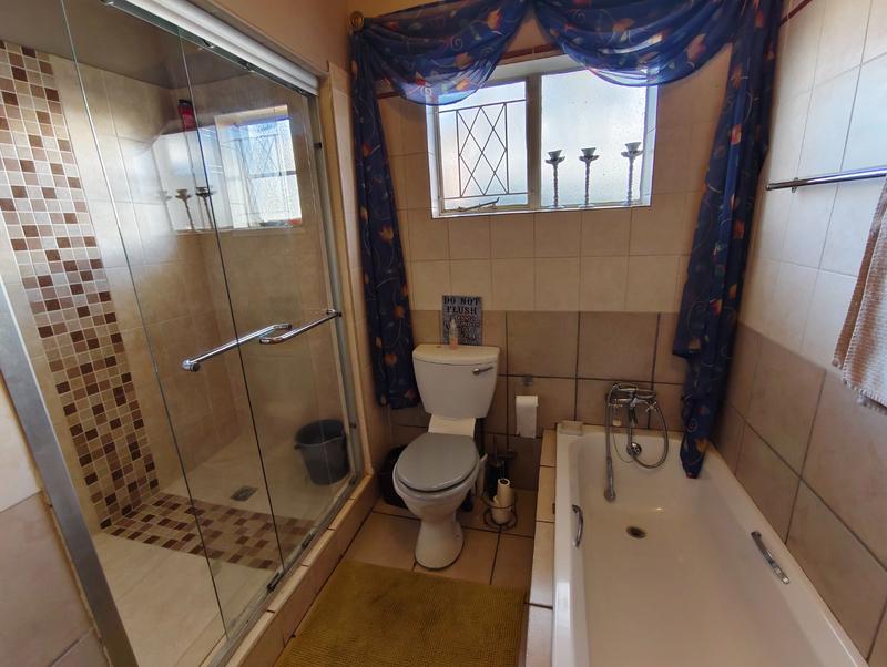 10 Bedroom Property for Sale in Parys Free State